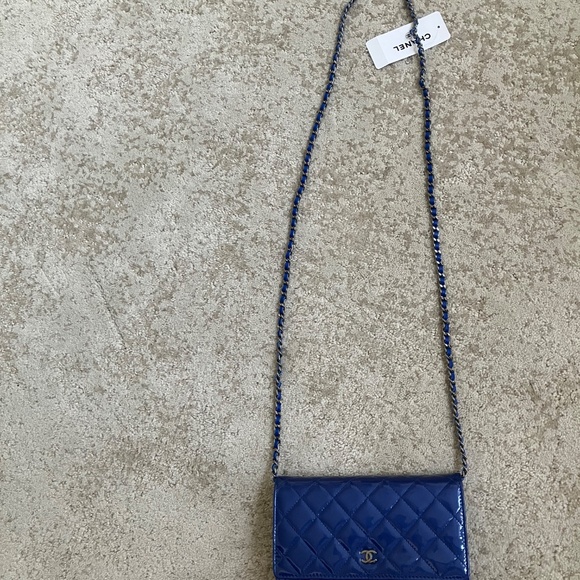 Chanel Classic Wallet on Chain Patent Dark Blue New with Tag - Picture 16 of 16